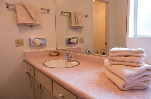June Lake Hotel | Whispering Pines