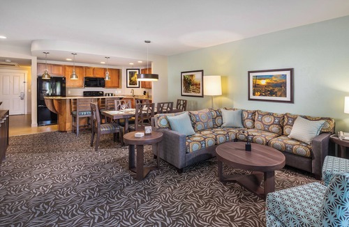 Windsor Resort | Windsor, CA: Sonoma 1 Bedroom Condo w/Fireplace, Resort Pool, Spa, WiFi & More!