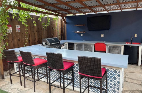 Boyes Hot Springs House | Wine country home with private, backyard oasis. Pet friendly. 40% monthly disc.