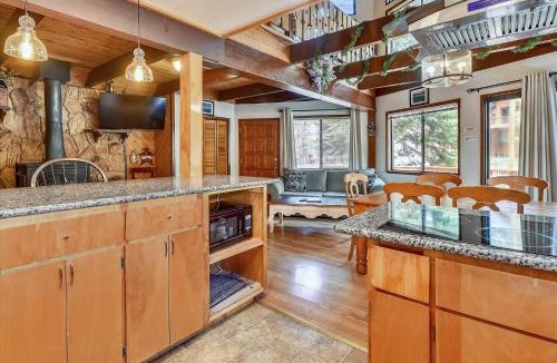 Pioneer Trail House | Woodland Views, Bbq And Large Games Room