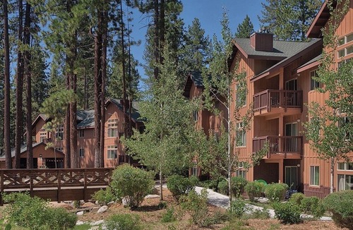 Round Hill Village Condo | Wyndham South Shore Resort condo in Zephyr Cove with kitchen and more!