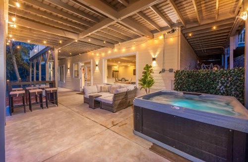 Coarsegold House | Yosemite Bass Lake VIEWS, 2 Homes, Games, Hot Tub