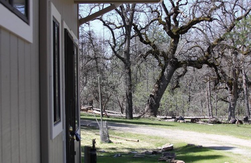 Mariposa Cottage | Yosemite/Mariposa Mountain Get-a-way