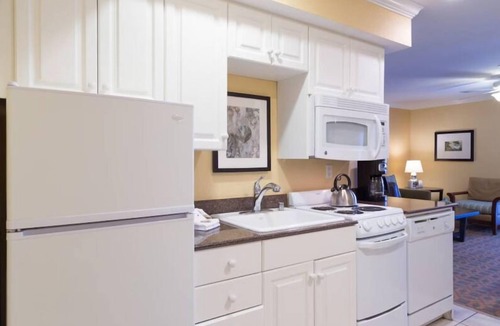 Carlsbad Village Hotel | Your Dream Getaway! 3 Spacious Units, Free Parking, Swimming Pool!