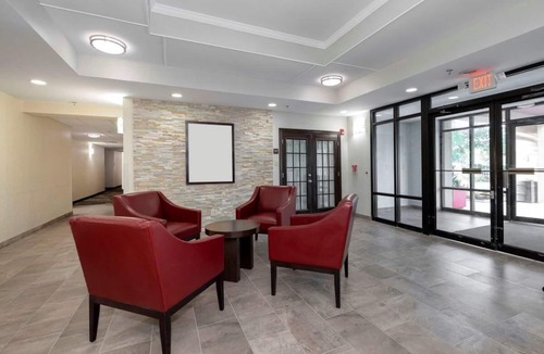 Southpoint House | Your Relaxing Getaway Awaits! Pool, Pets Allowed, Near St. Johns River Taxi