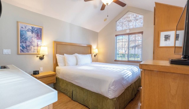2 Elegant Units | 1.2 mil to Napa Opera House | Onsite Pool | Free Parking