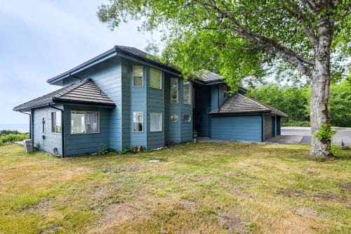 3-Acre Property: Beachfront Home in Smith River!