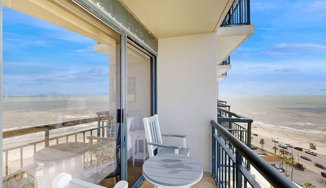 4-star resort oceanfront condo with pools & hot tubs - beautiful ocean views