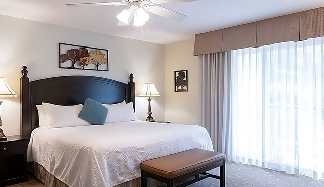 4 Units | 2BR w/Full Kitchen | Balcony | Free Parking | Outdoor Pool