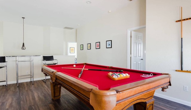 5 Bedrooms - Spacious & Clean + Game Room