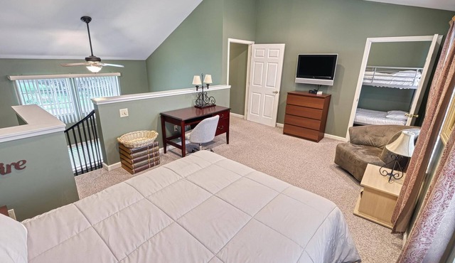 700 sq ft Suite w/Full Kitchen (ADA Compliant | 2 Floors)
