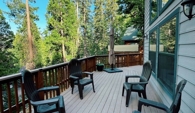 Air Conditioning, Generator & 3 King-Size beds + 1 Queen