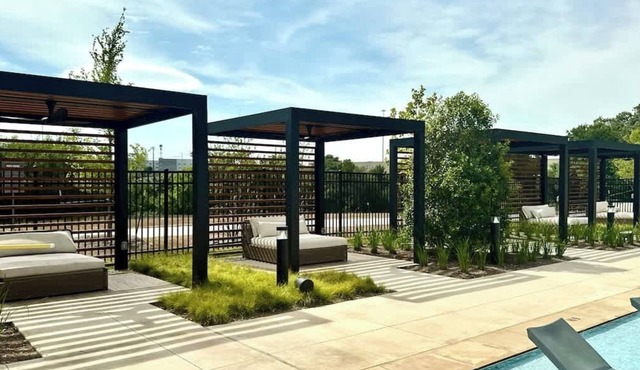 Austin Hideaway w- Pool & Gym