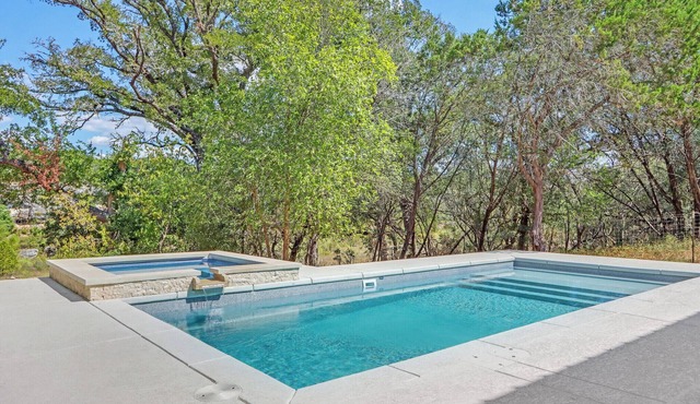 Barndo on the Blanco | Upscale 4BR - New Pool and Hot tub