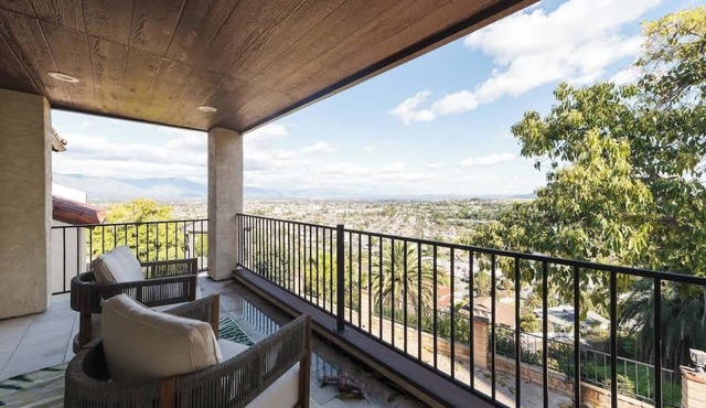 Beautiful Monterey Park Home W/View+Backyard+BBQ