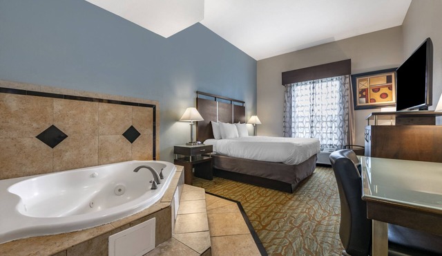 Best Western Plus Bradenton Gateway Hotel