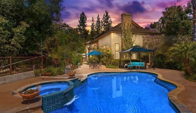 Buena Creek Villa - Living, Laughing, Loving, Under One Roof