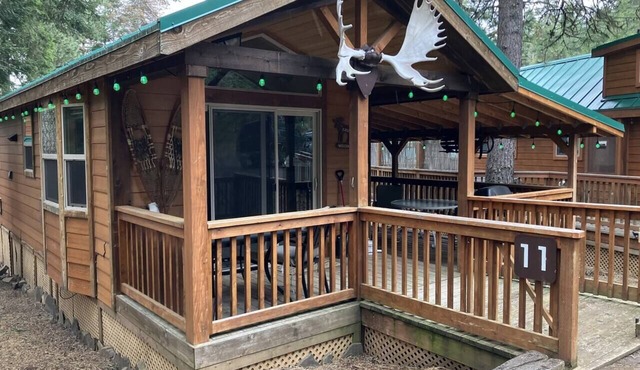 Cabin #11 at Hyatt Lake Resort