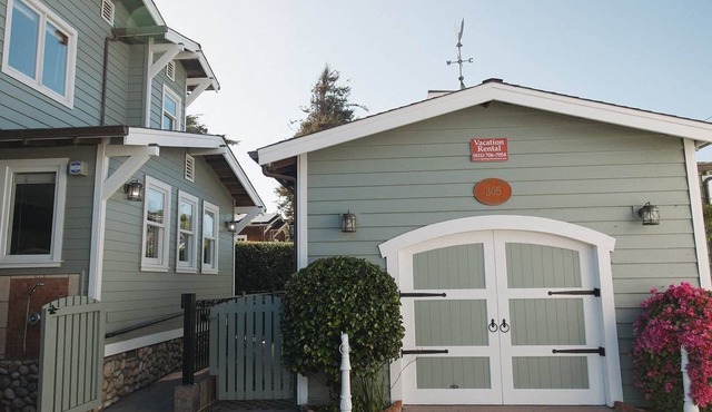 Capitola Pelican House