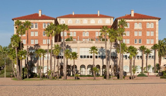 Casa Del Mar