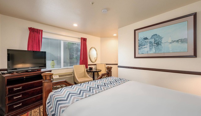 Casa Mariquita Standard King Ensuite Room
