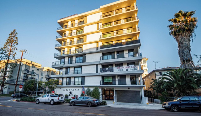 Charming 1-bedroom apartment with views and parking