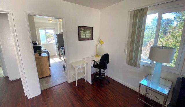 Charming 2-bedroom apartment near Venice, SMC