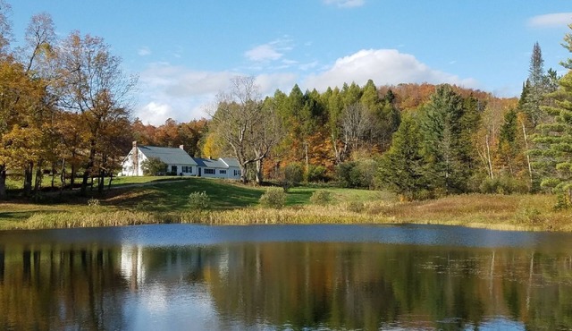 Charming Farm house, Sleeps 11.