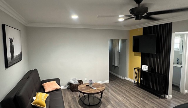 Charming Ranch style 2-bedroom house in El Monte with AC, WiFi and parking.