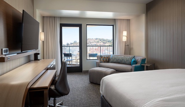 Courtyard by Marriott Petaluma Sonoma County