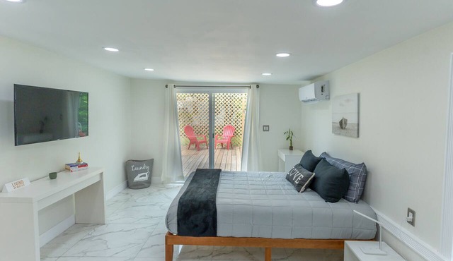 Cozy Private Studio by HardRock and Beaches