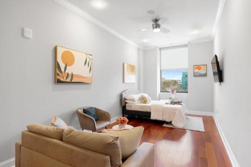 Deluxe Studio Retreat Rooftop Pool & Concierge