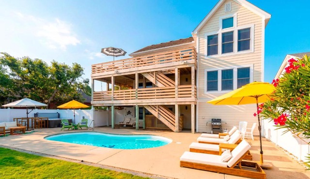 Duck Resort with Ocean Views Pool HotTub Elevator