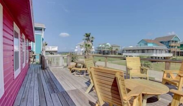 Enjoy your short walk to the Beach