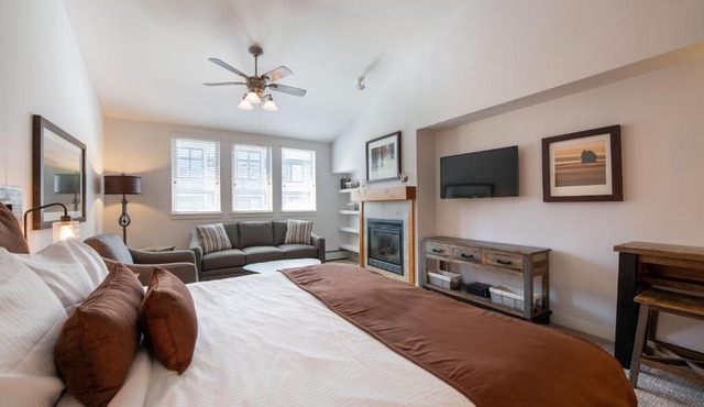 Fraser Crossing Founders Pointe, Studio Apartment Premium Unit 3620