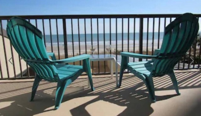Get that Caribbean feeling in the Carolinas! Summer rental = Sat - Saturday!