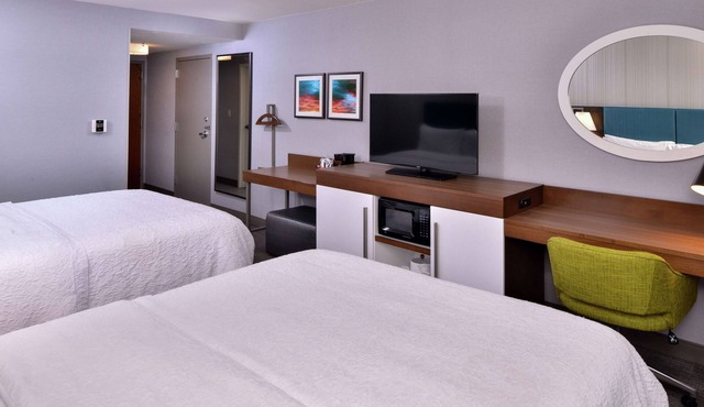Hampton Inn & Suites Carson City