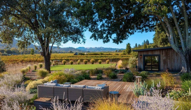 Healdsburg 3-Bedroom Home Surrounded by Manicured Gardens and Stunning Vineyards