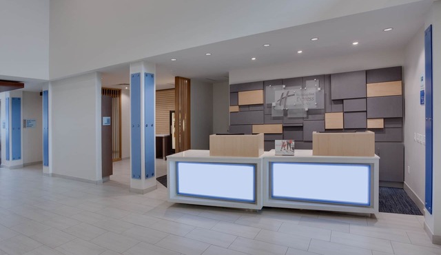 Holiday Inn Express Hotel & Suites Ft Lauderdale Airport/Cru by IHG