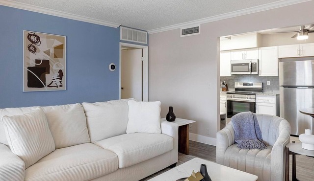 Landing | Modern 1BD, Gym