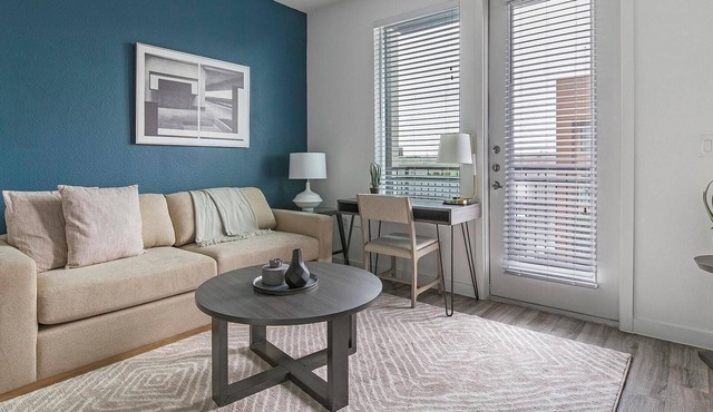 Landing | Modern 1BD, Clubhouse, Pool