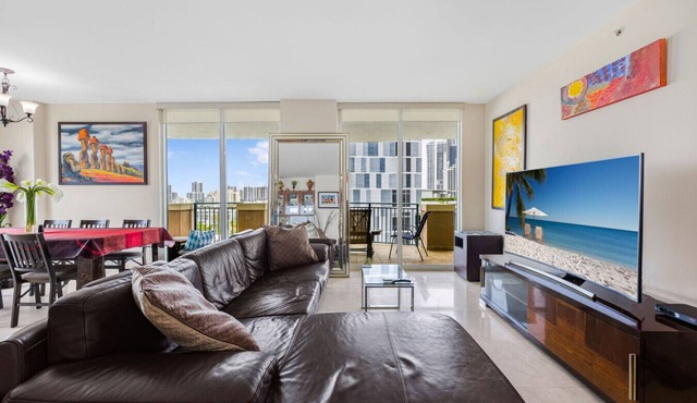 *LUXURY KINGDAVID*3/2C*KINGBEDROOM*BEST LOCATION*