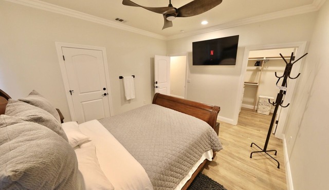 Luxury Suite "C"