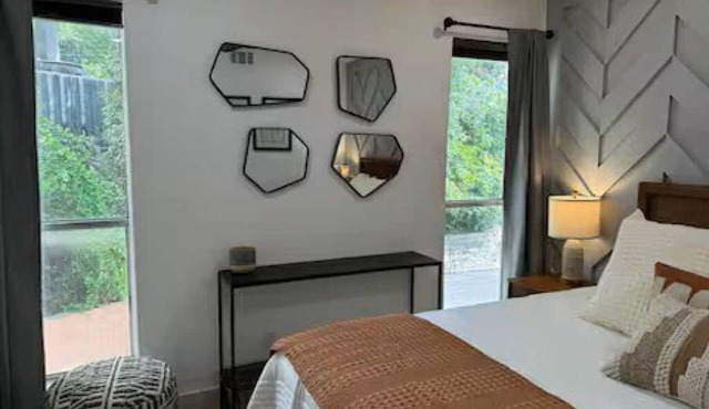 Modern condo near trail, dining & downtown hotspots
