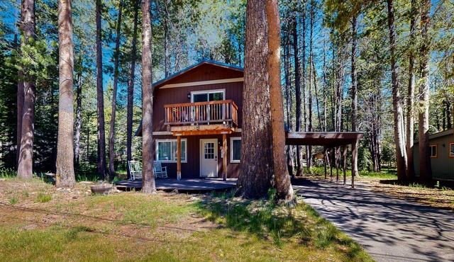 Newly Remodeled Chalet - Near Skiing & Golf