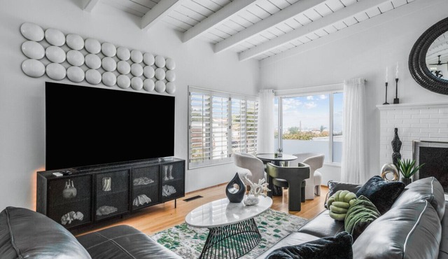 Point Loma 4 Bedroom|Skyline Views + Family-Ready