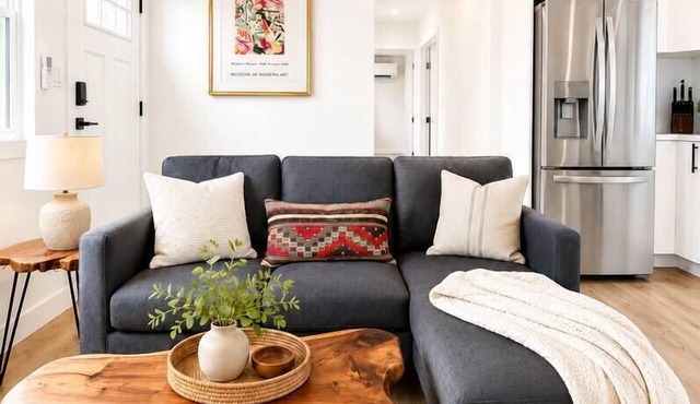 Private 1.5BR Guesthouse W/Private Patio!