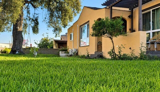 Private 1BR Retreat · Parking · Near Arcadia
