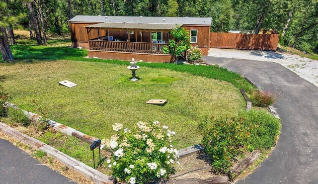 Private Creekside Cabin Hot Tub Sauna Views