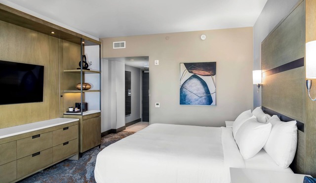 Red Hawk Resort & Casino